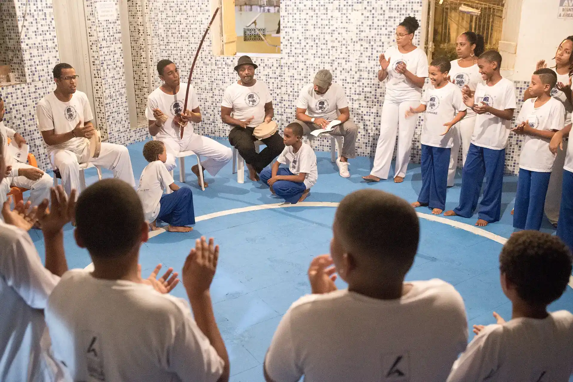 aula projeto capoerê nordeste de amaralina para crianças